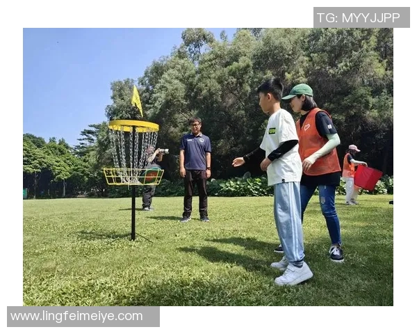 运动达人陈娜独家揭秘飞盘技巧与心得分享助你提升体育水平